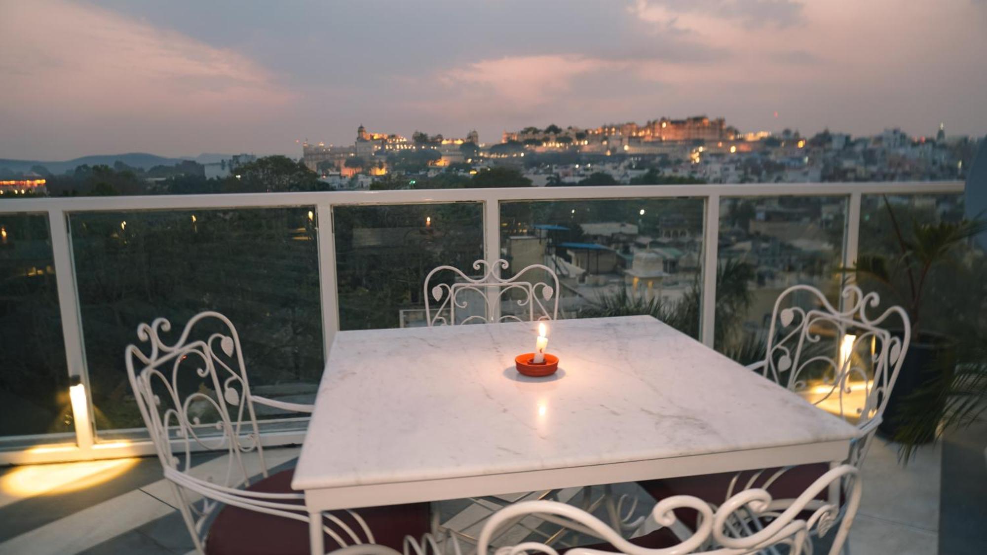 Hotel Naren Villa Udaipur Exterior foto